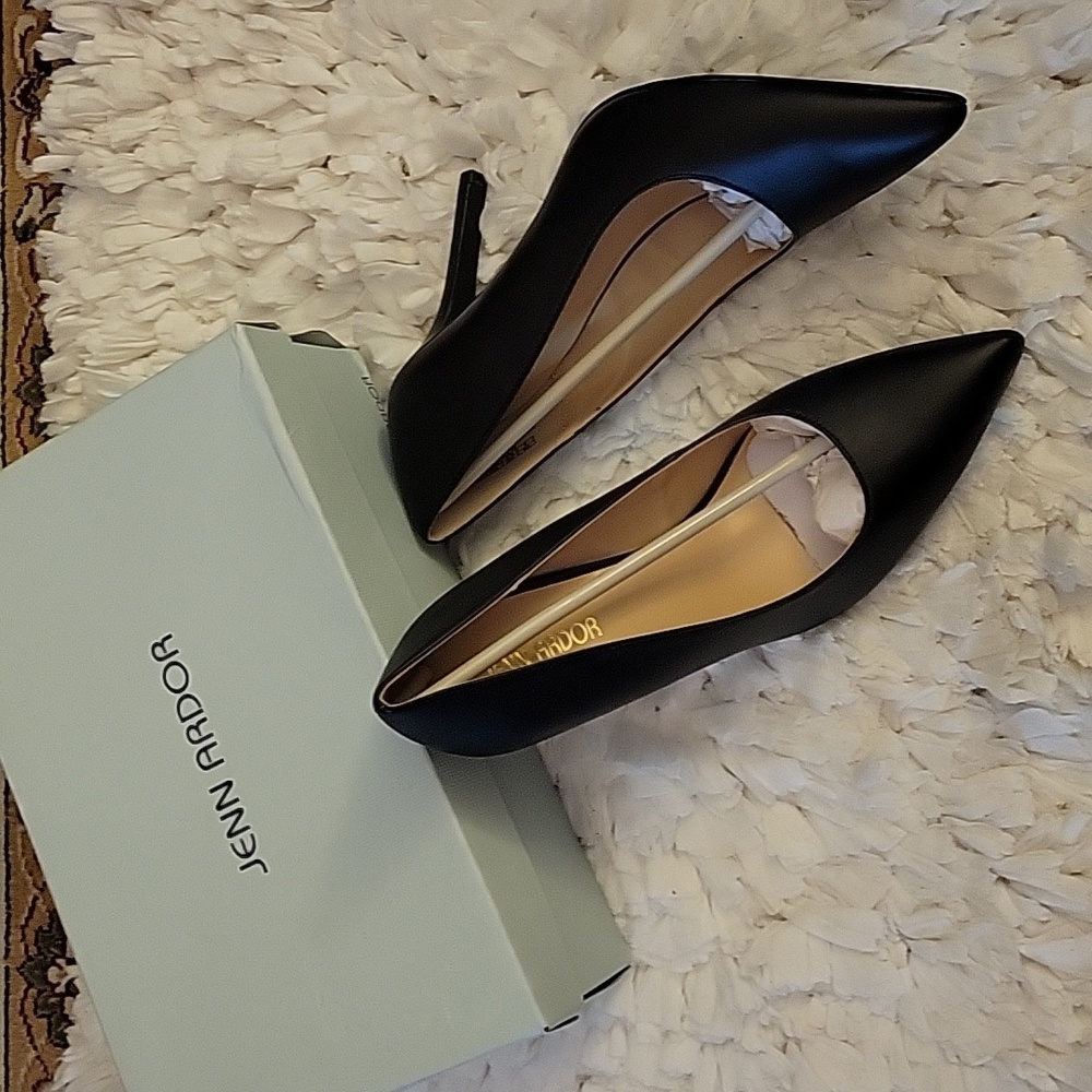 Jenn Ardor Black pointed toe high heel 4" Stilleto classic dress shoes sz 9 NEW…